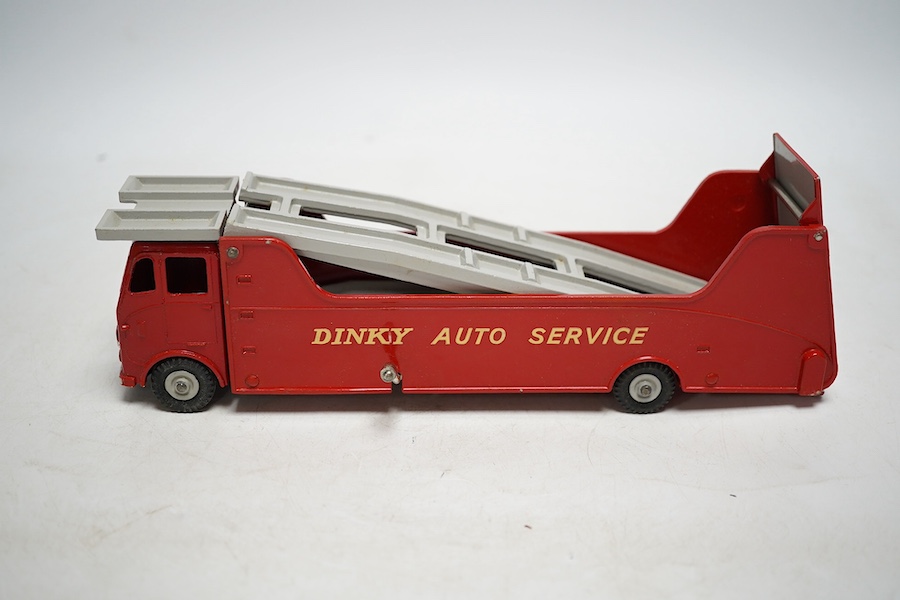 A Dinky Supertoys Car Carrier (984), boxed with inner card packing pieces. Condition - fair to good, vehicle with very minor wear only, some wear and damage to the packing pieces inside the box